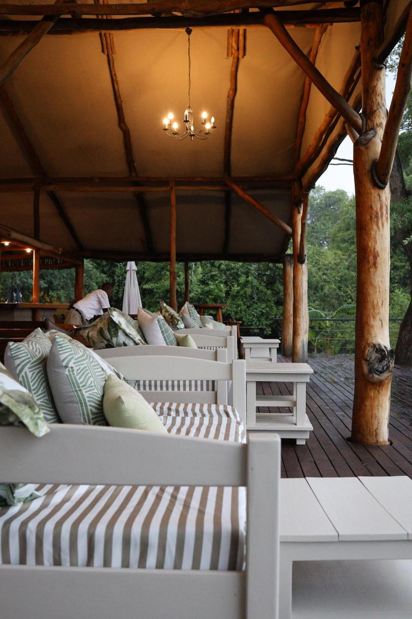 Zambezi Dusk Villa Livingstone Exterior photo
